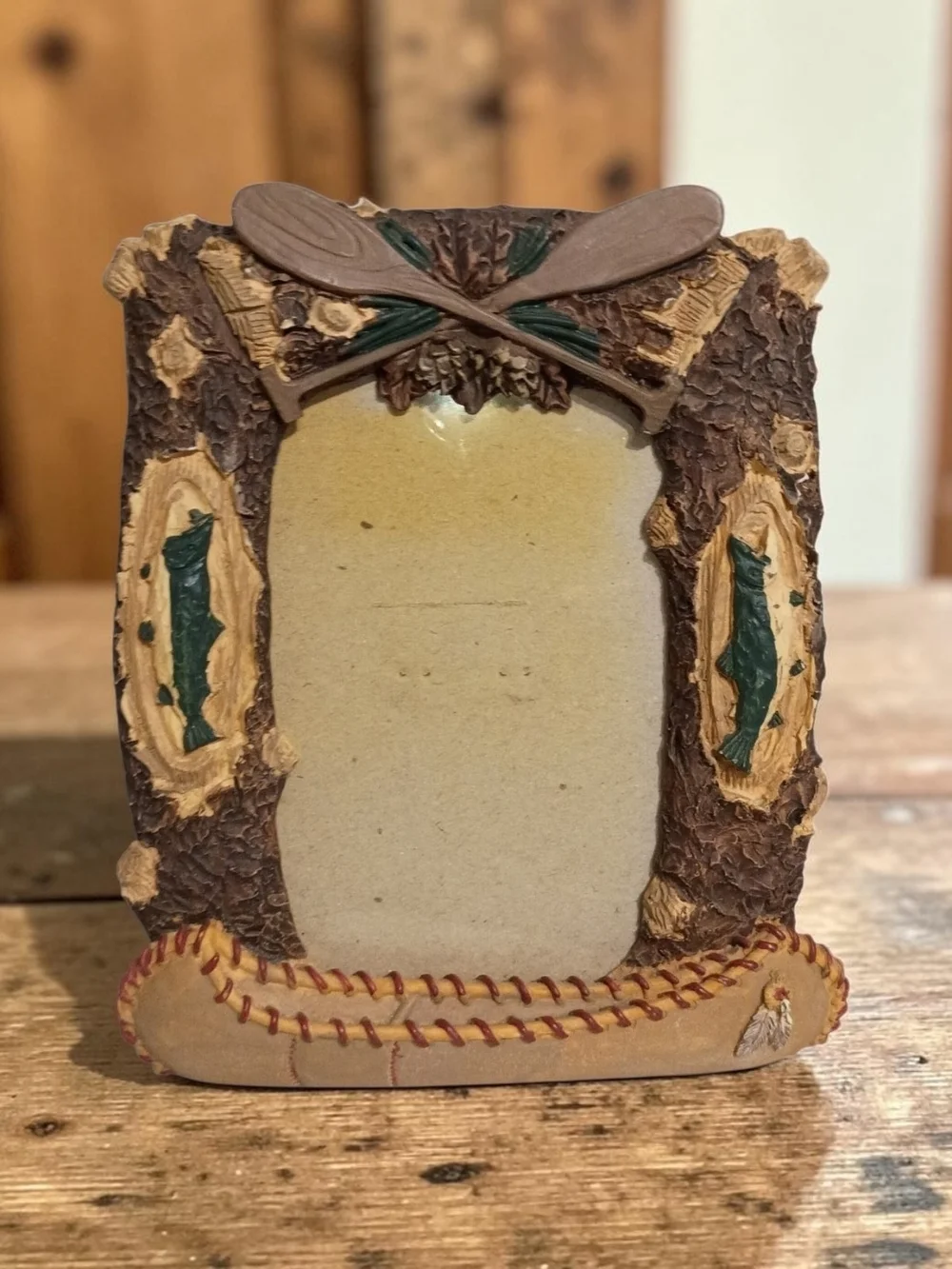 Rustic Canoe Paddle Cabin Photo Frame - Brown & Green